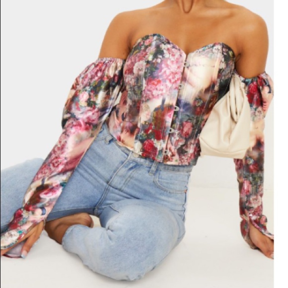 Renaissance top